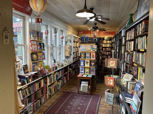 Little Switzerland Books & Beans by null
