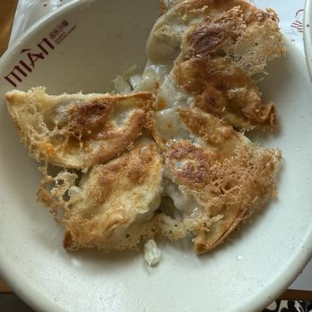 Mian - Chicken Pan Fried Dumpling (With Spicy & Sour Sauce)(6 Pieces) - Chinese Near Me - Los Angeles, California Mian - Chicken Pan Fried Dumpling (With Spicy & Sour Sauce)(6 Pieces) - Chinese Near Me - Los Angeles, California