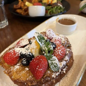 Surisan - Blueberry Stuffed Crunch French Toast - Korean Near Me - San Francisco, California Surisan - Blueberry Stuffed Crunch French Toast - Korean Near Me - San Francisco, California