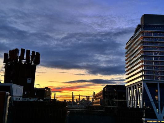McCarren Hotel & Pool by null