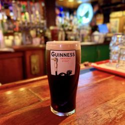 Moe Harrigan's Tavern - Inside