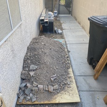 Allegiance Junk Removal - Side yard mess (before) - Junk Removal & Hauling Near Me Allegiance Junk Removal - Side yard mess (before) - Junk Removal & Hauling Near Me