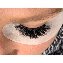 No Filter Beauty Bar - Lash extensions