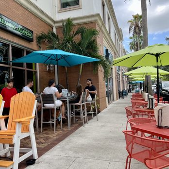 Screaming Jalapeno - Al Fresco dining on the sidewalk of Main Street, great atmosphere & vibe - Mexican Near Me - Safety Harbor, Florida Screaming Jalapeno - Al Fresco dining on the sidewalk of Main Street, great atmosphere & vibe - Mexican Near Me - Safety Harbor, Florida