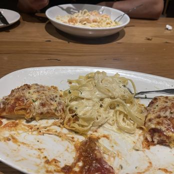 Olive Garden Italian Restaurant - Tour of Italy ‍ - Italian Near Me - Plainfield, Illinois
