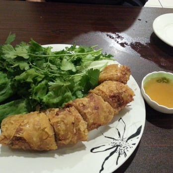 Pho 4 Star - Large Vietnamese Spring Rolls - Vietnamese Near Me - Universal City, Texas