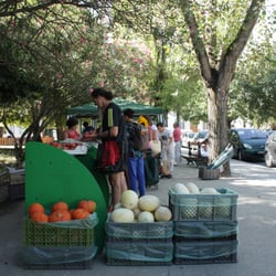 Mercado Biológico do Príncipe Real - A fruta é sempre da época.