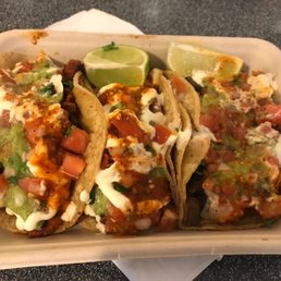 Tripas, al pastor, y lengua supreme taco