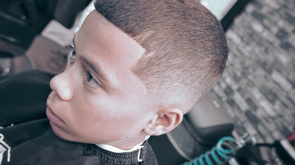 La Familia Barbershop by null