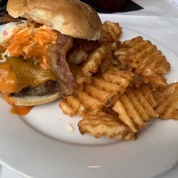 Union Grill - The Pittsburger - American Near Me - Pittsburgh, Pennsylvania