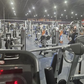 CRUNCH FITNESS - JOHNS CREEK - Updated February 2026 - 60 Photos & 132