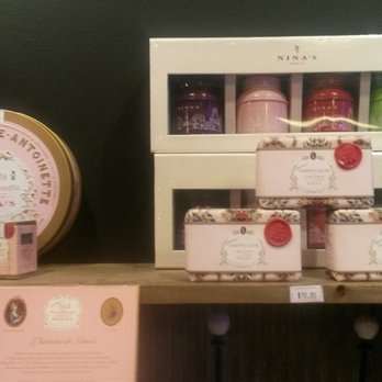Le Macaron French Pastries - Coffee & Tea Near Me - St. Augustine, Florida