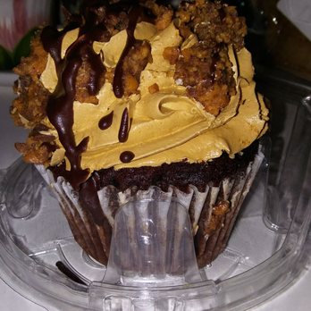 Dave's Marketplace - Reese's peanut butter cupcake - Grocery Near Me - Smithfield, Rhode Island