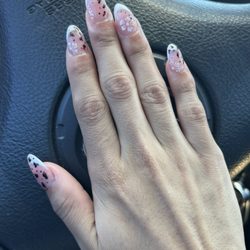 76 Spa Nails