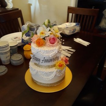 Martha's Cakes - Beautiful Lemon Cake! - Cupcakes Near Me Martha's Cakes - Beautiful Lemon Cake! - Cupcakes Near Me