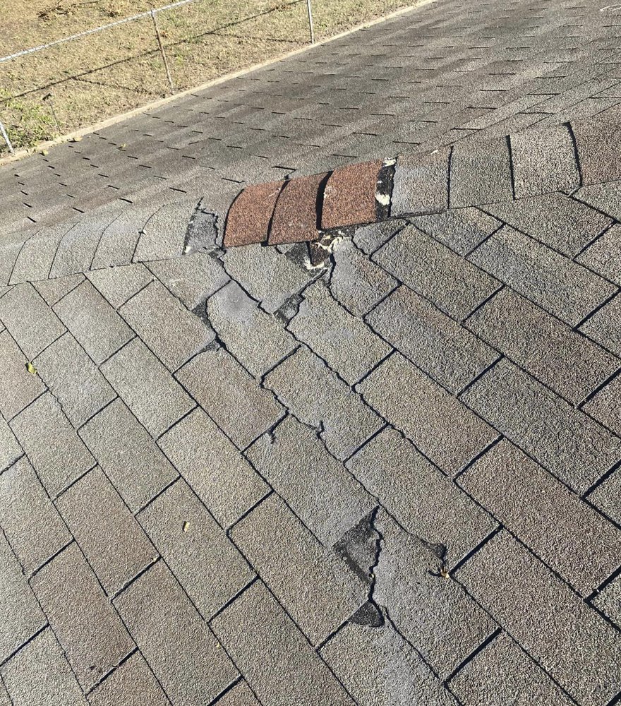 Slide of Metro Roofing