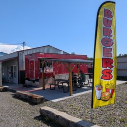 Mom’Ma Bear’s Burgers
