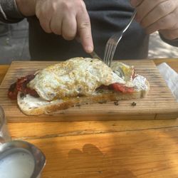 Enhorabuena Café - Toast with scrambled egg