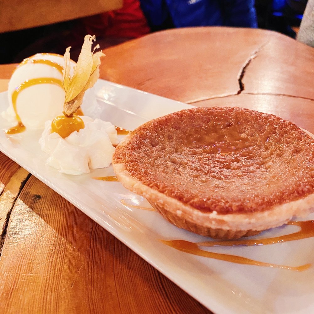 Maple syrup pie w vanilla ice cream! Maple syrup pie w vanilla ice cream!