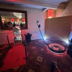 Legacy Link Entertainment - Legacy mirror photobooth setup with with instant prints and 360 video booth setup