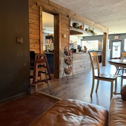 The Roost Coffee & Bakehouse