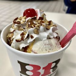 Baskin-Robbins 31 Ice Cream Stores - Warm Brownie Sundae