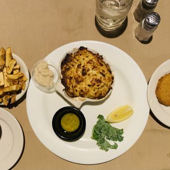Schmeck's Villa - Restaurants Near Me - Reading, Pennsylvania