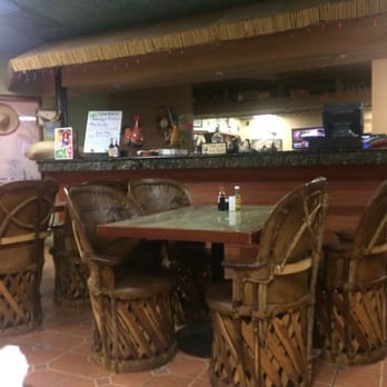 Acapulco - Love the feel in here! And i seem to always catch myself self dancing a bit with the awesome Latin music lol - Mexican Near Me - Waipahu, Hawaii