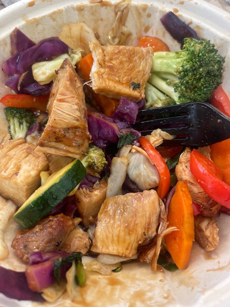 CRAZY BOWLS & WRAPS Updated September 2024 22 Photos & 40 Reviews