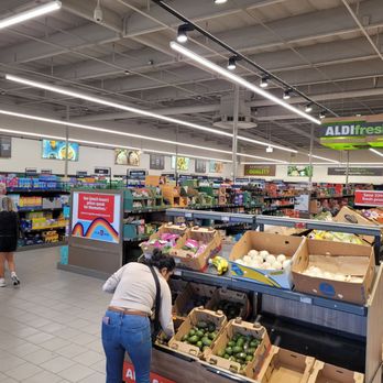 ALDI - Grocery Near Me - Vista, California