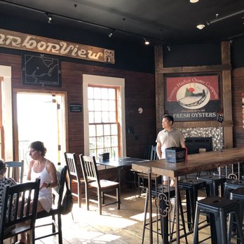 Drayton Harbor Oyster Company - Inside seating area~ - Live/Raw Food Near Me - Blaine, Washington