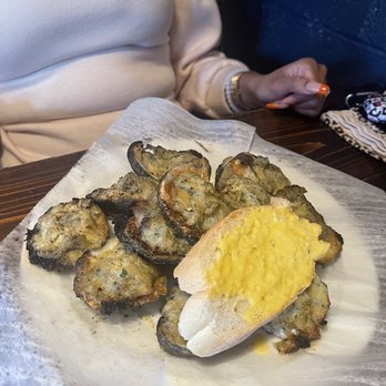 Morrow's - Fried Oyster Platter - Cajun/Creole Near Me - New Orleans, Louisiana Morrow's - Fried Oyster Platter - Cajun/Creole Near Me - New Orleans, Louisiana