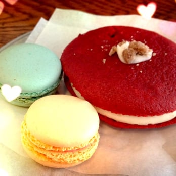 Sweetsalt - Vanilla bean and passion fruit macaroon with red velvet whoppie pie - Sandwiches Near Me - Toluca Lake, California