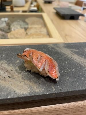 Sushi Akira by null
