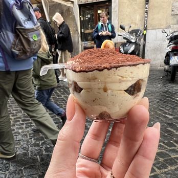 Two Sizes - Tiramisu - Desserts Near Me - Rome, RM Two Sizes - Tiramisu - Desserts Near Me - Rome, RM
