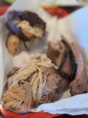 Smokin Yard's BBQ by null