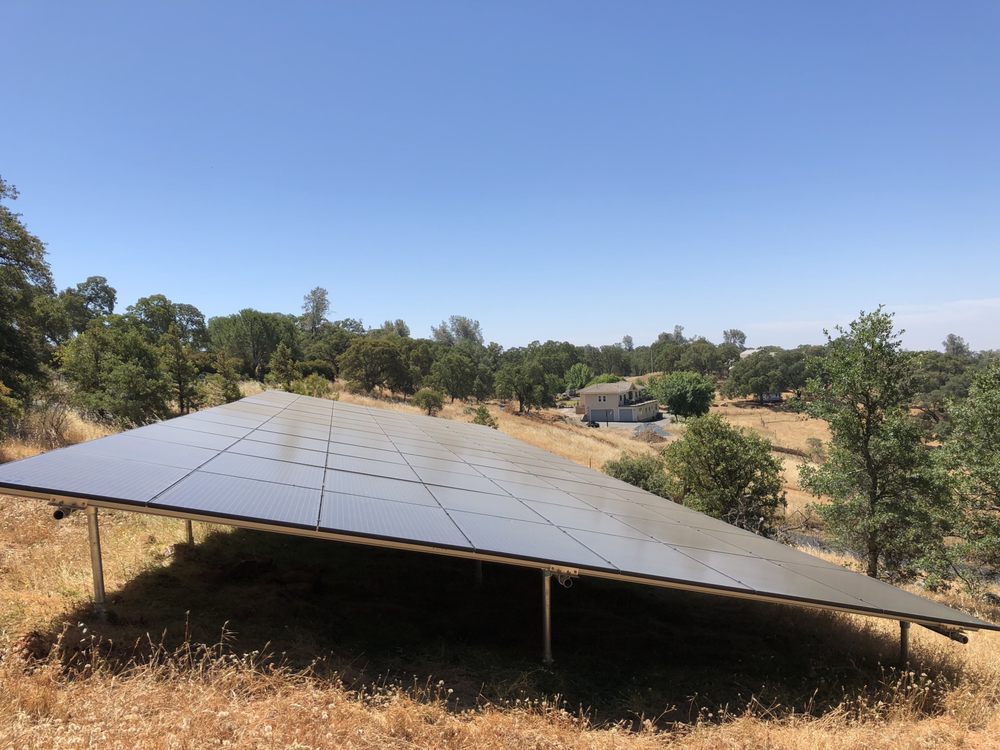 Slide of Ilum Solar