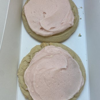 Crumbl - Aliana - Pink icing sugar cookie - Bakeries Near Me - Richmond, Texas Crumbl - Aliana - Pink icing sugar cookie - Bakeries Near Me - Richmond, Texas