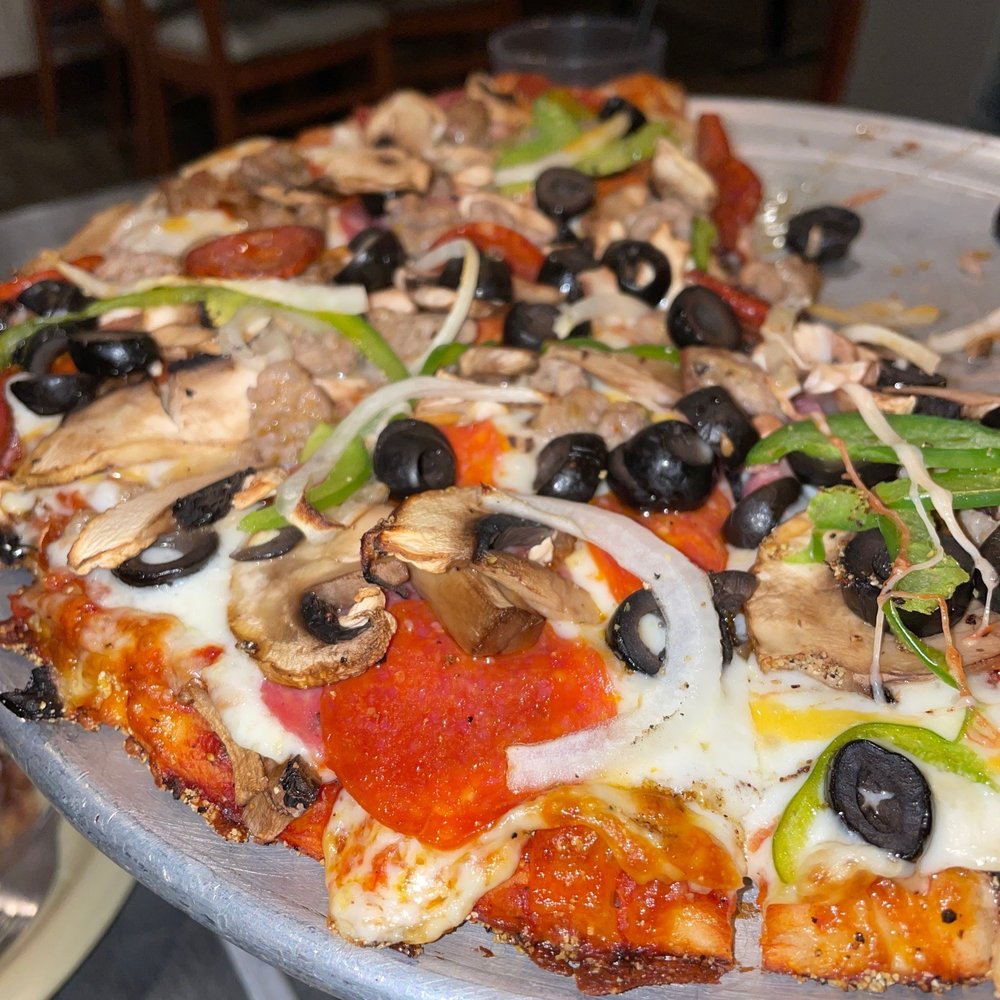 Round Table Pizza - Pizza Near Me - Kailua, Hawaii Round Table Pizza - Pizza Near Me - Kailua, Hawaii