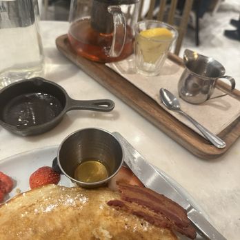 Ol Days - Breakfast & Brunch Near Me - New York, New York
