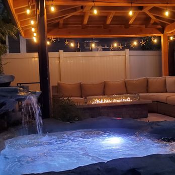 UNIVERSAL ROCKS - Updated January 2026 - 61 Photos - 825 Shepherd