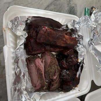 Canyons Barbeque - 3 meat combo: ribs, tri tip & burnt ends - Barbeque Near Me - Castro Valley, California Canyons Barbeque - 3 meat combo: ribs, tri tip & burnt ends - Barbeque Near Me - Castro Valley, California