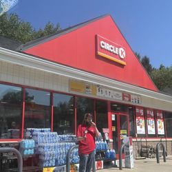 Circle K - The whole building