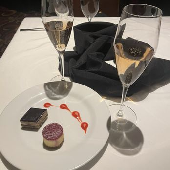 Vic & Anthony's Steakhouse - Anniversary dessert and champagne - Steakhouses Near Me - Las Vegas, Nevada Vic & Anthony's Steakhouse - Anniversary dessert and champagne - Steakhouses Near Me - Las Vegas, Nevada