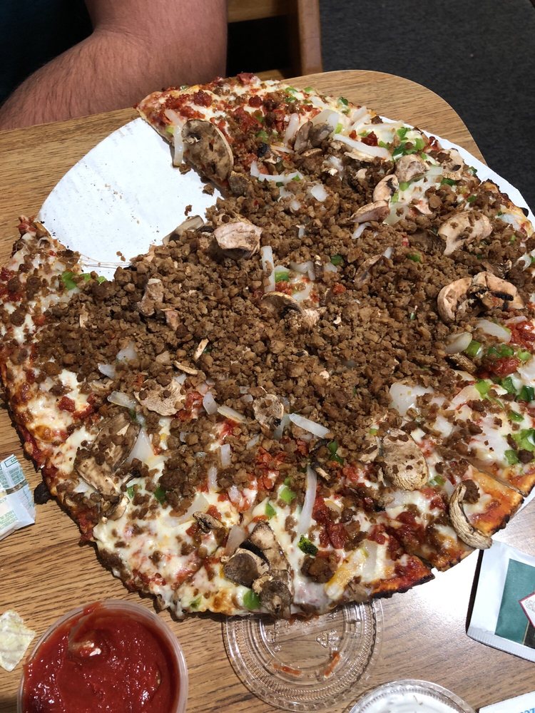 ARNI’S 21 Photos & 51 Reviews Pizza 114 W Wabash Ave