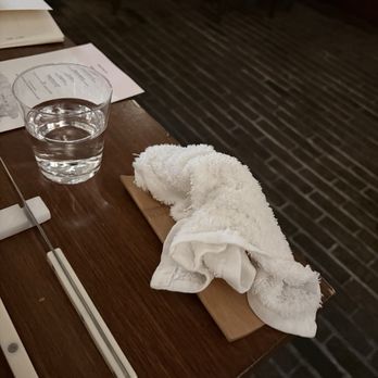 Camelia - Wet towels - French Near Me - Los Angeles, California