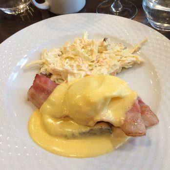 Chez Léon - Eggs Benedict - Breakfast & Brunch Near Me - Paris, 75