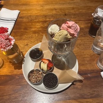 North Italia - Brookie Sundae - Italian Near Me - Plano, Texas North Italia - Brookie Sundae - Italian Near Me - Plano, Texas