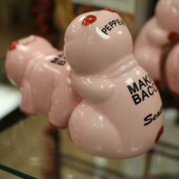 Pirates Plunder - Makin Bacon Salt and Pepper Shakers! - Gift Shops Near Me - Seattle, Washington Pirates Plunder - Makin Bacon Salt and Pepper Shakers! - Gift Shops Near Me - Seattle, Washington