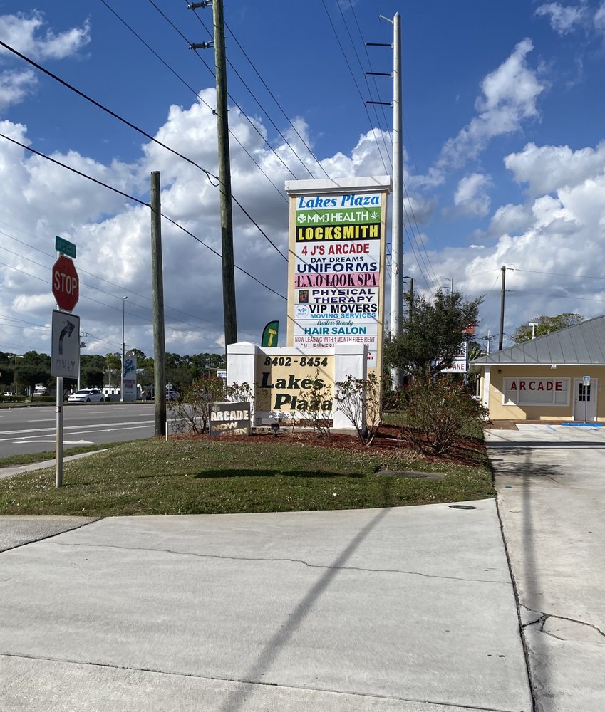 DAY DREAMS UNIFORMS INC Updated September 2024 11 Photos 8424 S